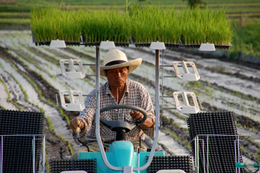 原子力発電所前